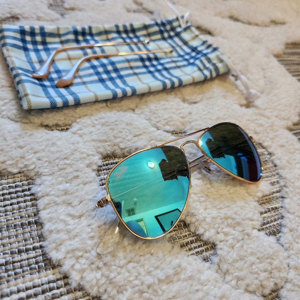 Junior or Petite Ladies Ray Bans Blue/Gold